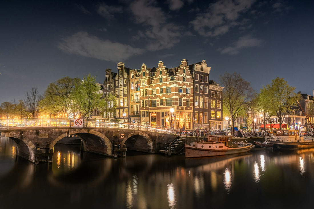 AMSTERDAM: DE JORDAAN PUB CRAWL